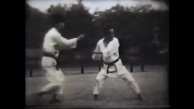 UNSU + Bunkai 8MM Sensei M.  Nakayama Old School Karate Shotokan