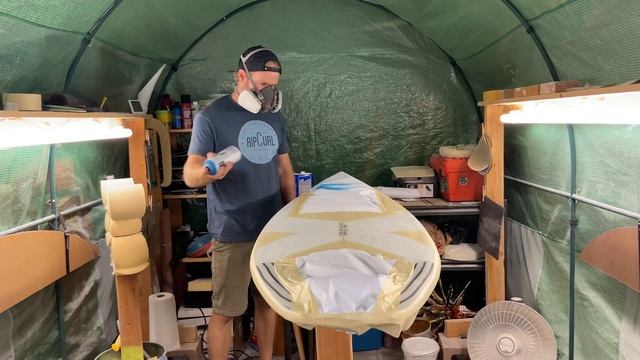 Spray Paint Design on a Surfboard смотреть онлайн
