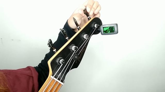 Bass Guitar Tuner (Digital Tuner Review) смотреть онлайн