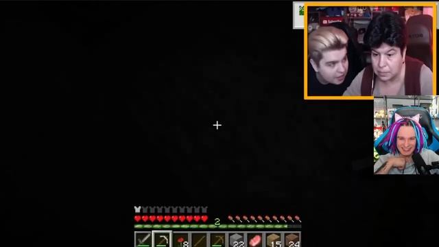 ЖЕКА СМОТРИТ МОЯ МАМА ПЕРВЫЙ РАЗ КОПАЕТ ШАХТУ В МАЙНКРАФТ! (ЖЕКА СМОТРИТ ВИДЕО ИГОРЯ) НАРЕЗКИ ЖЕКИ!