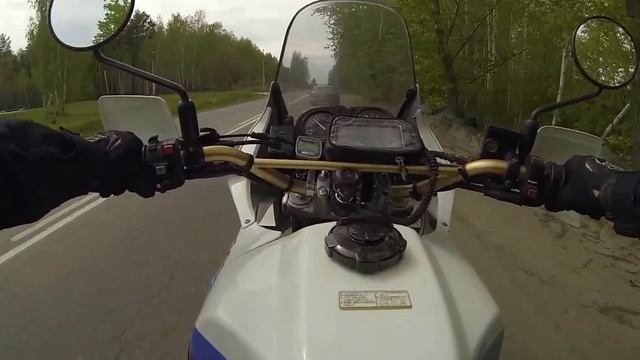 Honda XRV750 Africa Twin RD04