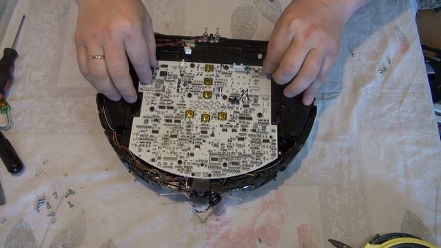 IRobot Roomba ошибка зарядки 5 смотреть онлайн
