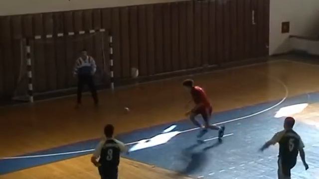 Rukometni turnir - Ante Bukić Kuke - 08-09-02-2003 - Movie 00 - 8.avi смотреть онлайн