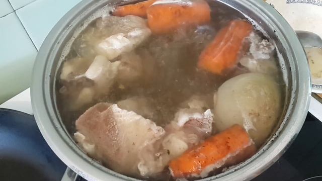 Как приготовить бульон из говядины? Быстрый и правильный рецепт! смотреть онлайн