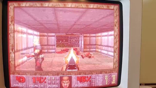 The Ultimate DOOM (IBM PS/1 PC 486DX-33) смотреть онлайн