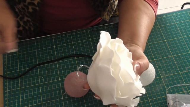 Букет роз на гирлянде смотреть онлайн