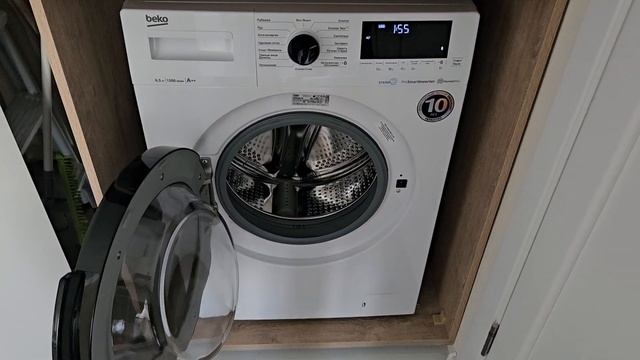 Стиральная машина Beko WSPE6H616W