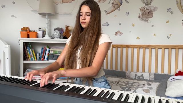 I play "Golden Hour" after only 1 YEAR of practicing piano - Karolina Protsenko смотреть онлайн