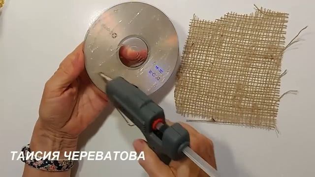 КРАШУ МЕШКОВИНУ и делаю КРАСОТУ.Такого вы НИГДЕ не УВИДИТЕ!DIY 4 оригинальные идеиподелки Деньматер смотреть онлайн