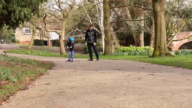 Play for Life | Make The Snake | Micro Scooters смотреть онлайн