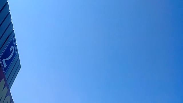 Авиашоу. "Русские витязи" и "Стрижи". В небе над Питером.Военно-морской салон. 04 07 2013 смотреть онлайн