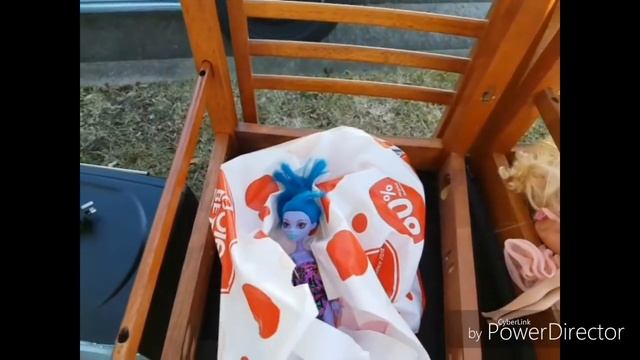 СВАЛКА КАК НА РУБЛЕВКЕ БОГАТЫЙ РАЙОН АВСТРАЛИИ БЕСПЛАТНО ТОННЫ ВЕЩЕЙ СЕКОНД ХЕНД И НОВЫХ смотреть онлайн