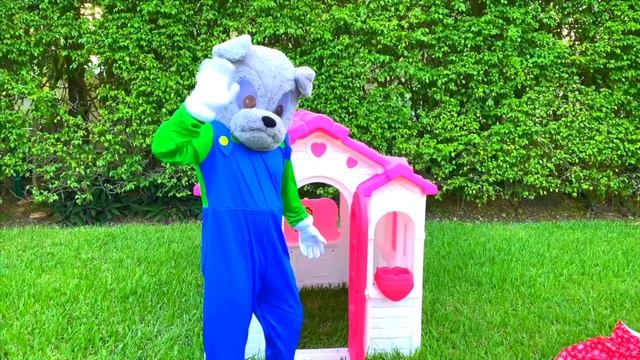 Nastya, Roma And Diana Celebrate Christmas