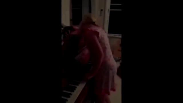 10 УЖАСАЮЩИХ ЛУНАТИКОВ, Снятых На Камеру! смотреть онлайн