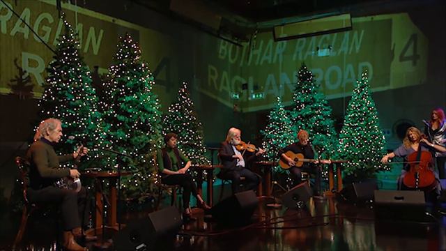 Shane MacGowan, Imelda May, Finbar Furey, & friends - 'On Raglan Road' | The Late Late Show смотреть онлайн