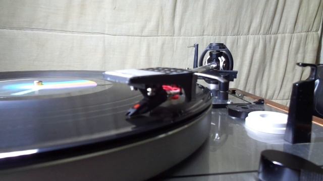 Budgie - In For The Kill - Vinyl - Thorens TD 165 - Ortofon OM20