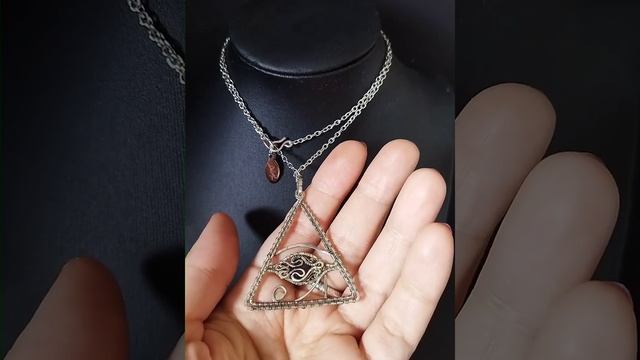 Кулон Глаз гора C камнем аметист, металл мельхиор.