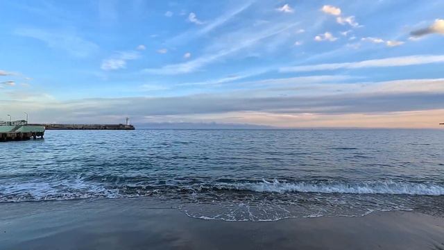 ▶️ Погода на море вечером Ялта Крым 17.10.2023 смотреть онлайн
