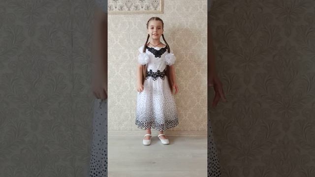 стихотворение А. Барто "По дороге в класс" смотреть онлайн