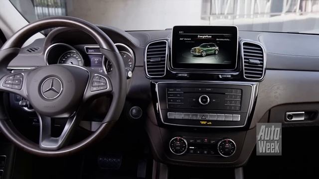 New York Int. Auto Show 2015 report 1: Mercedes-Benz GLE - English subtitled смотреть онлайн