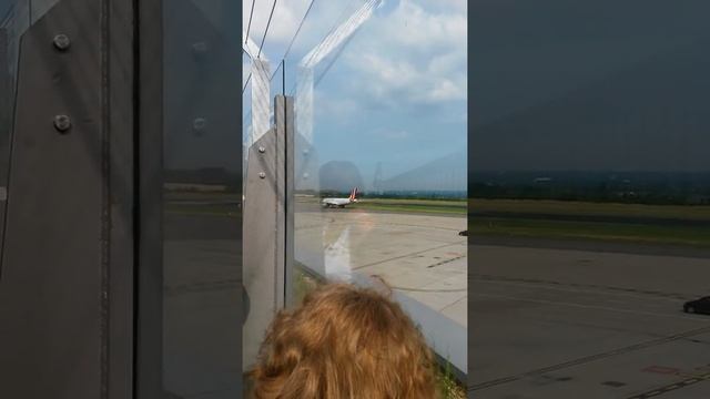 Flughafen Dortmund 2015 смотреть онлайн