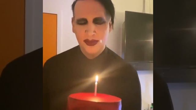 Marilyn Manson - 51st Birthday !!! смотреть онлайн
