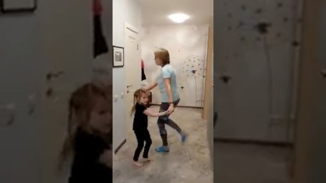 Ритмика Скачет по полям смотреть онлайн