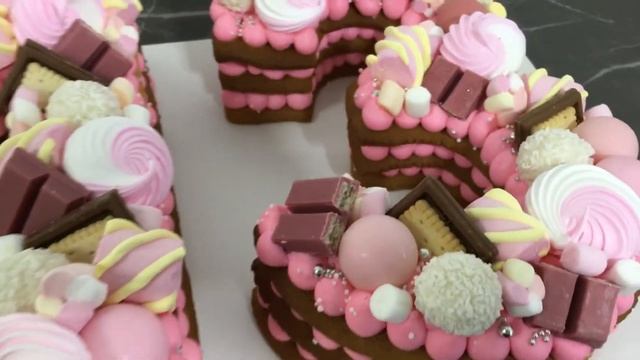 Торт цифра/цифра 13 смотреть онлайн