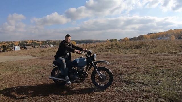 Учусь вставать на козла на ИЖ Планета 4 смотреть онлайн