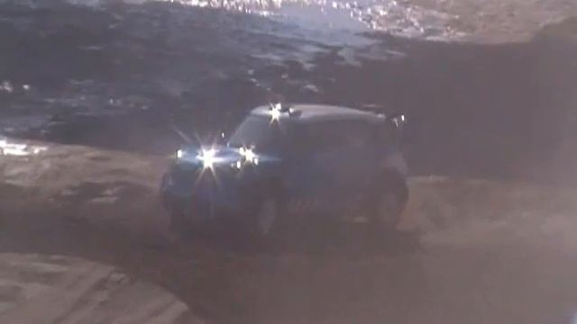 Exhibicion de Eliseo Salazar en el Rio Mapocho parte 2 смотреть онлайн