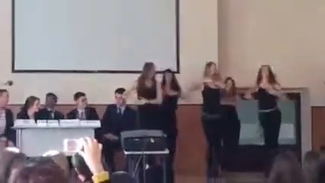 Романская кафедра. Индийский танец. Май 2014 смотреть онлайн