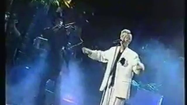 "Korol sochiniaet tango". Laima Vaikule смотреть онлайн