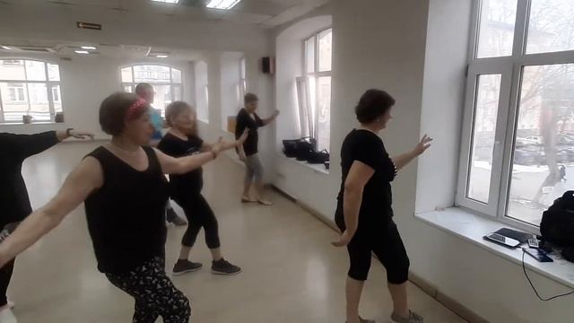 FANDANGO DJ BERTA ХАЛИ ГАЛИ ГРУППА ПЧЕЛКИ смотреть онлайн
