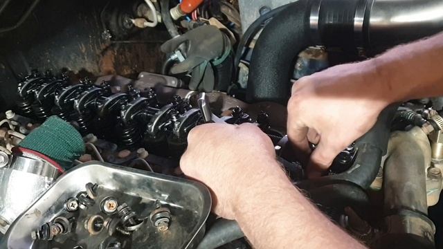 Nissan Patrol TD42 valve set adjustment смотреть онлайн
