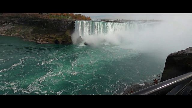 LES CHUTES DU NIAGARA ÇA MOUILLE ! ? | American Trip - Épisode 10 - Niagara Falls смотреть онлайн