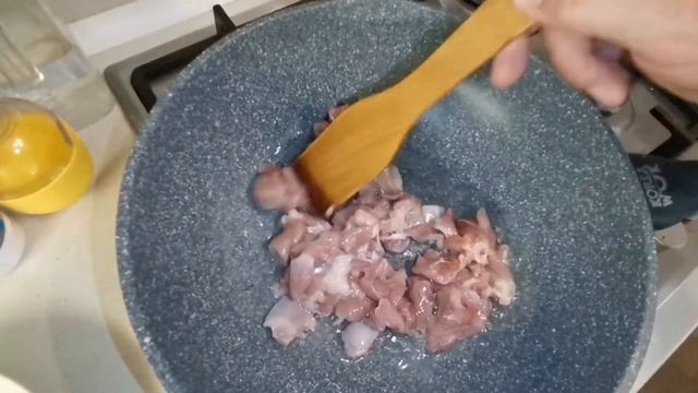 Самый быстрый плов. С курицы на сковороде. смотреть онлайн