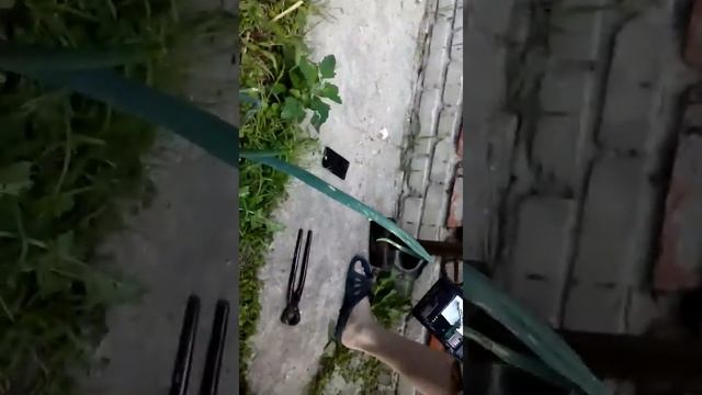 Выдержит ли телефон удар кувалды смотреть онлайн