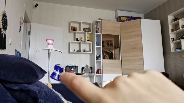 Мне кажется, что мне навязано то, что я должна ходить со сломанной сумкой или отдать её Насте. смотреть онлайн