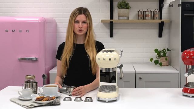 How to set up the Smeg Espresso Machine for first use | ECF01 смотреть онлайн