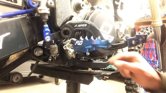 2002-2007 CR250 Brake Pedal Pivot Bolt Service