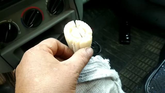 Рено Кангу. Замена рукоятки КПП. смотреть онлайн