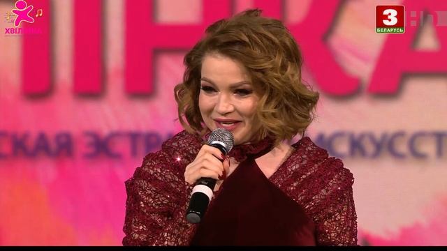 Заслуженная артистка РБ Виктория Алешко о Творческой мастерской эстрадного искусства "Хвілінка" смотреть онлайн