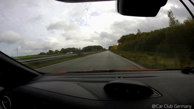 Mercedes CL 500 vs Ford Focus ST смотреть онлайн