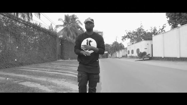 TRESOR LUALUA- LIFE FT JOHN K & R ONE THE VOICE (OFFICIAL CLIP ) смотреть онлайн