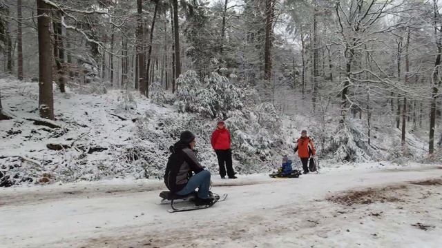 Немецкий выходной.Поездка в горы. катание на снегокате. смотреть онлайн
