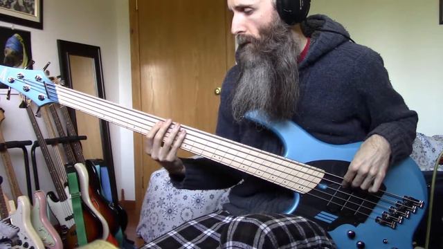 They Might Be Giants - Cyclops Rock (bass cover) смотреть онлайн