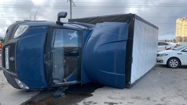 Ветром унесло газель в Ставрополе. смотреть онлайн