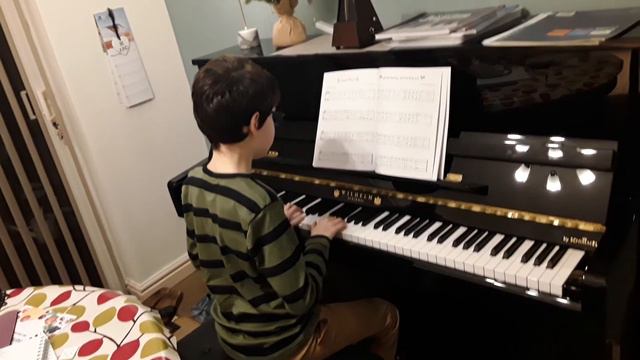 Sight reading jingle bells piano смотреть онлайн