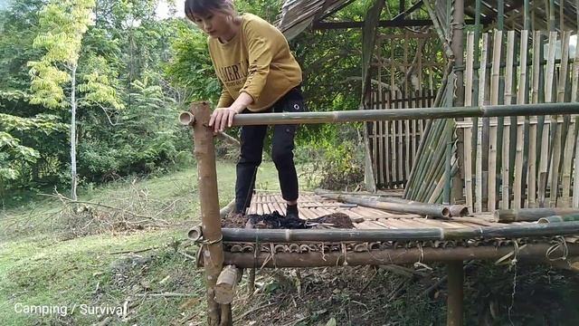 Survival Instinct Off Grid - Every Days CAMPING To Bushcraft Alone - First Primitive Year At The Hu