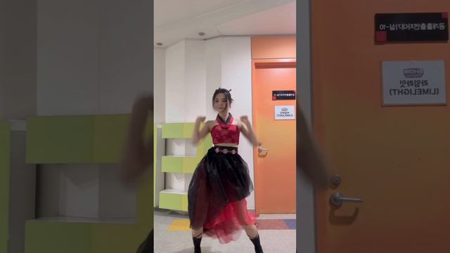 가은이의 칼춤 ⚔️ TA-DA! смотреть онлайн
